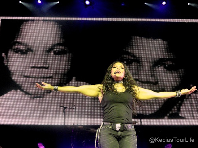 Aug-11-2011-Janet-Number-Ones-Tour-158