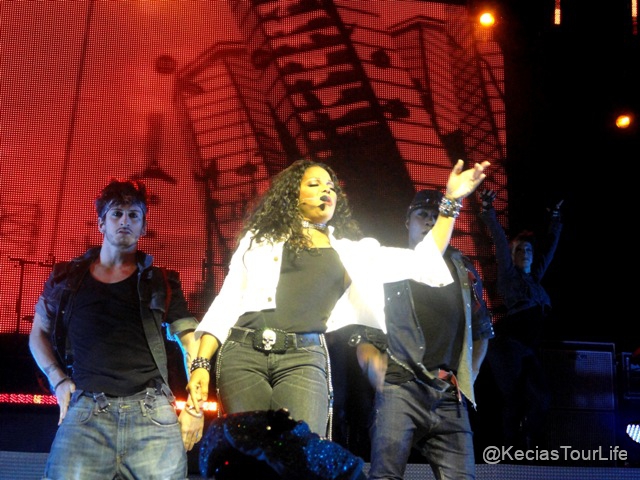 Aug-11-2011-Janet-Number-Ones-Tour-21