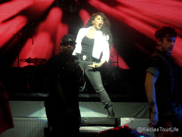 Aug-11-2011-Janet-Number-Ones-Tour-30