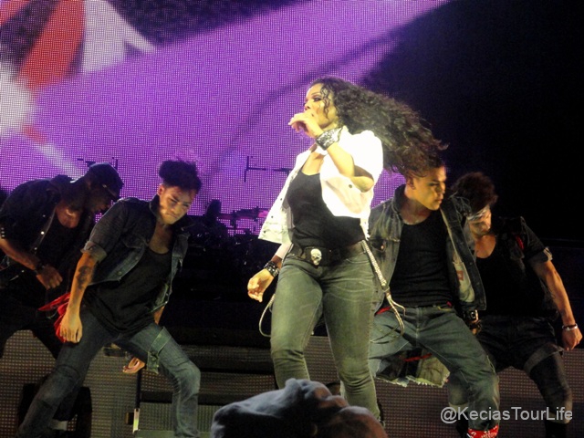 Aug-11-2011-Janet-Number-Ones-Tour-47
