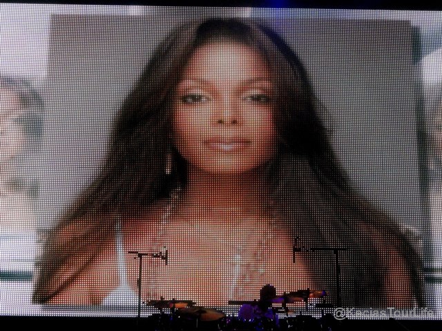 Aug-11-2011-Janet-Number-Ones-Tour-74