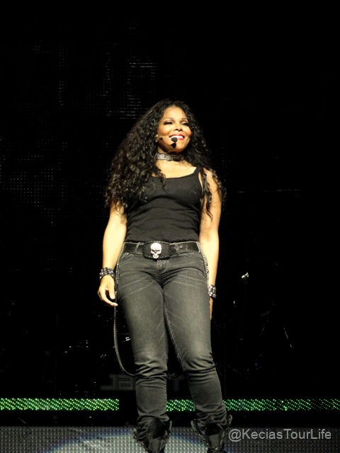 Aug-11-2011-Janet-Number-Ones-Tour-98