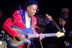 Dec-2-2017-Norman-Brown-joyous-christmas-36