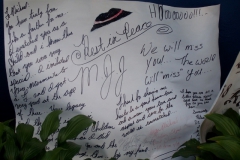 Jun-29-2009-MJ-Fan-Memorial-at-Hitsville-7
